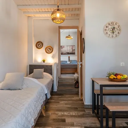 Porto Galini Tinos Syros 105