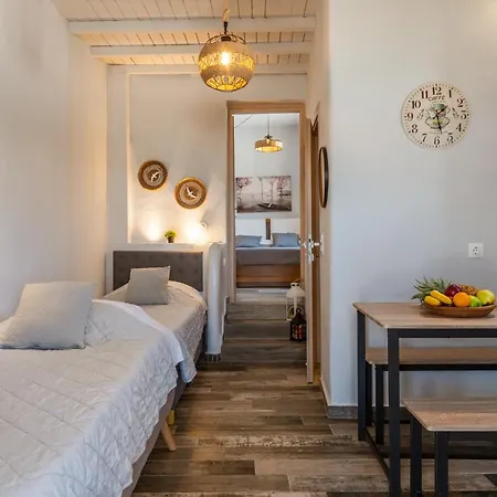 Porto Galini Tinos Syros 105 * Агиос-Иоаннис
