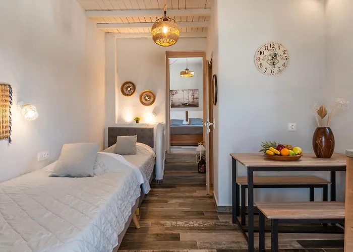 Porto Galini Tinos Syros 105